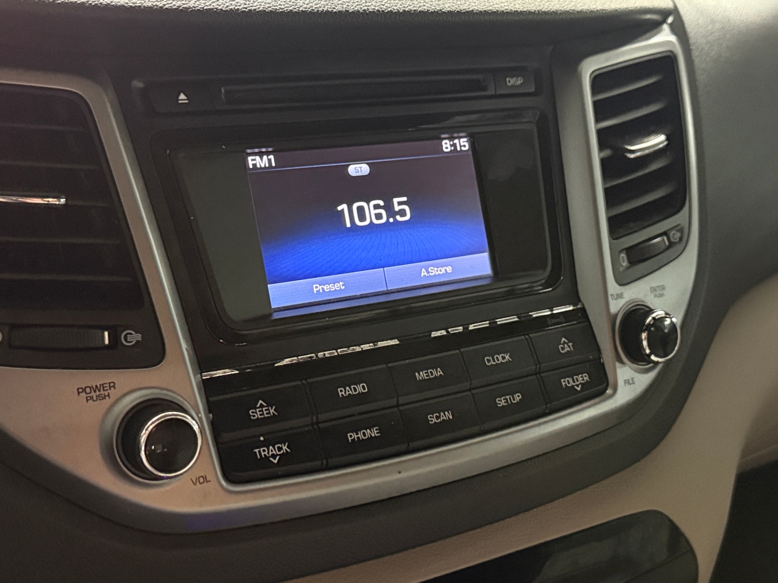 Thumbnail: 2016 Hyundai Tucson - 4