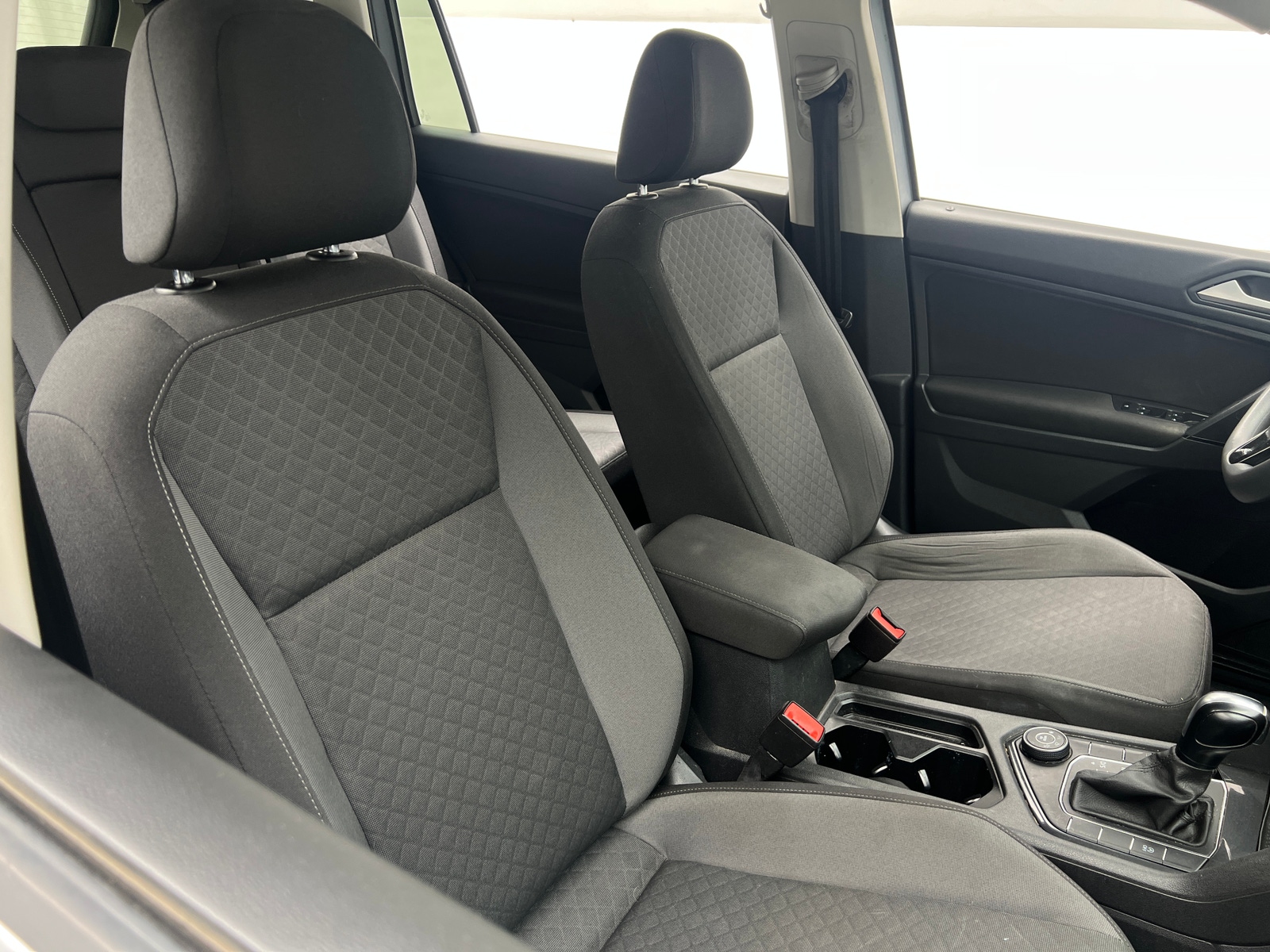 Thumbnail: 2019 Volkswagen Tiguan - 2