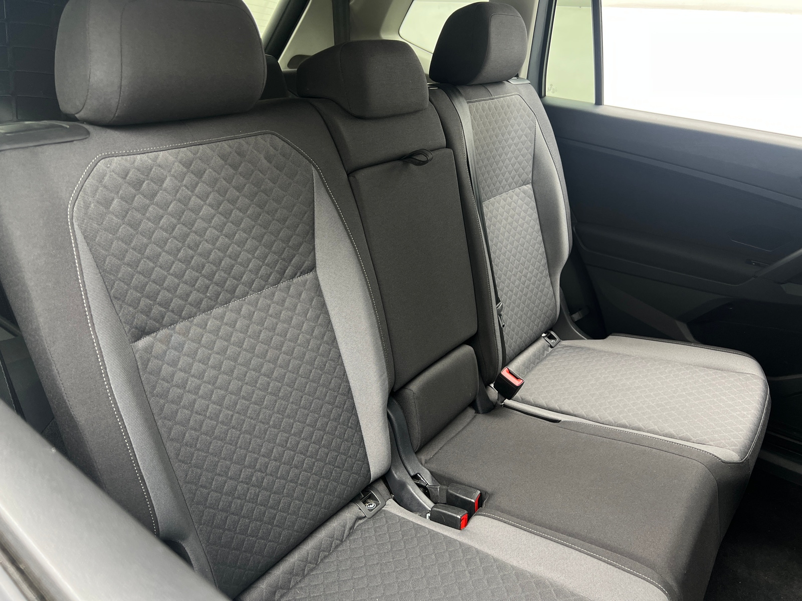 Thumbnail: 2019 Volkswagen Tiguan - 6