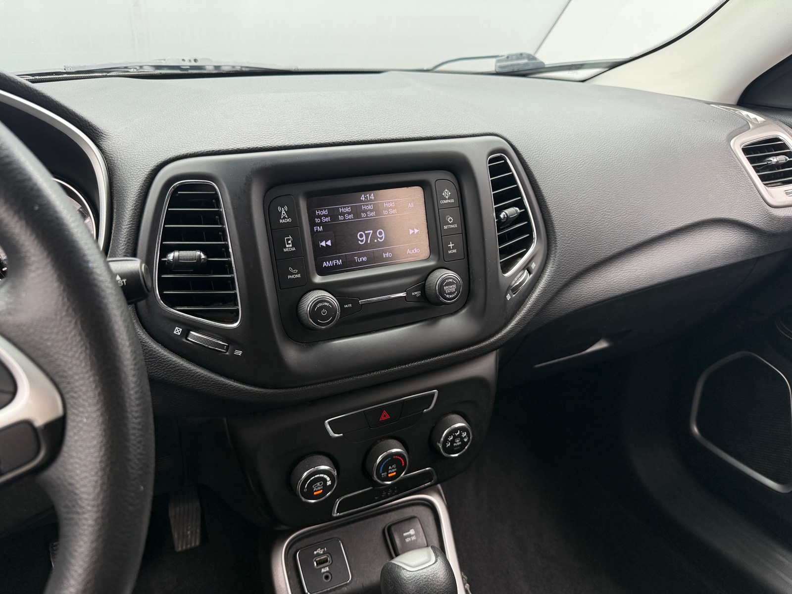 Thumbnail: 2018 Jeep Compass - 4