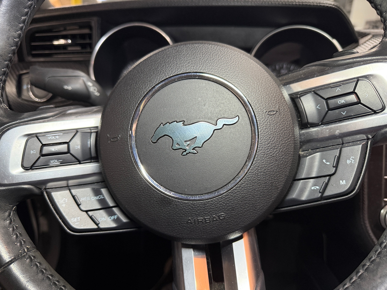 Thumbnail: 2018 Ford Mustang - 4