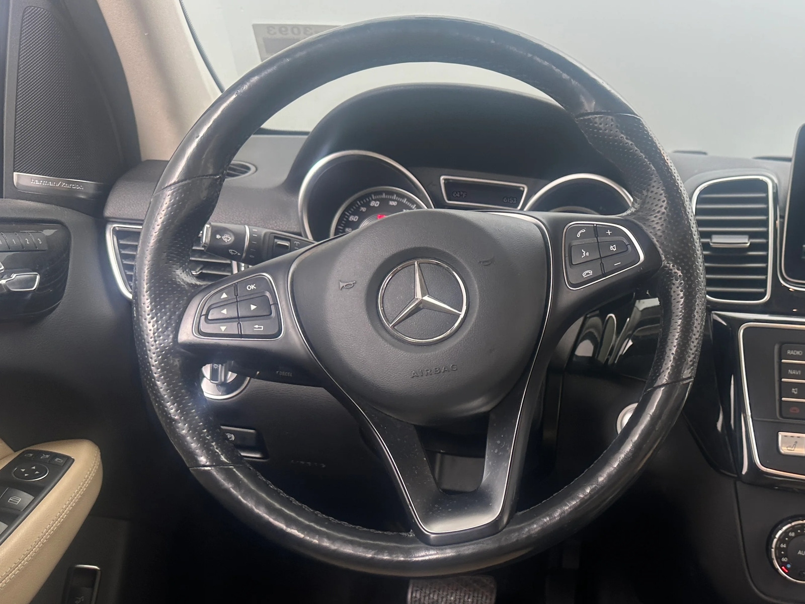 Thumbnail: 2018 Mercedes-Benz GLE - 4