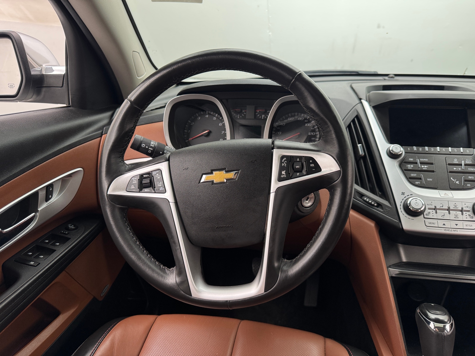 Thumbnail: 2017 Chevrolet Equinox - 4