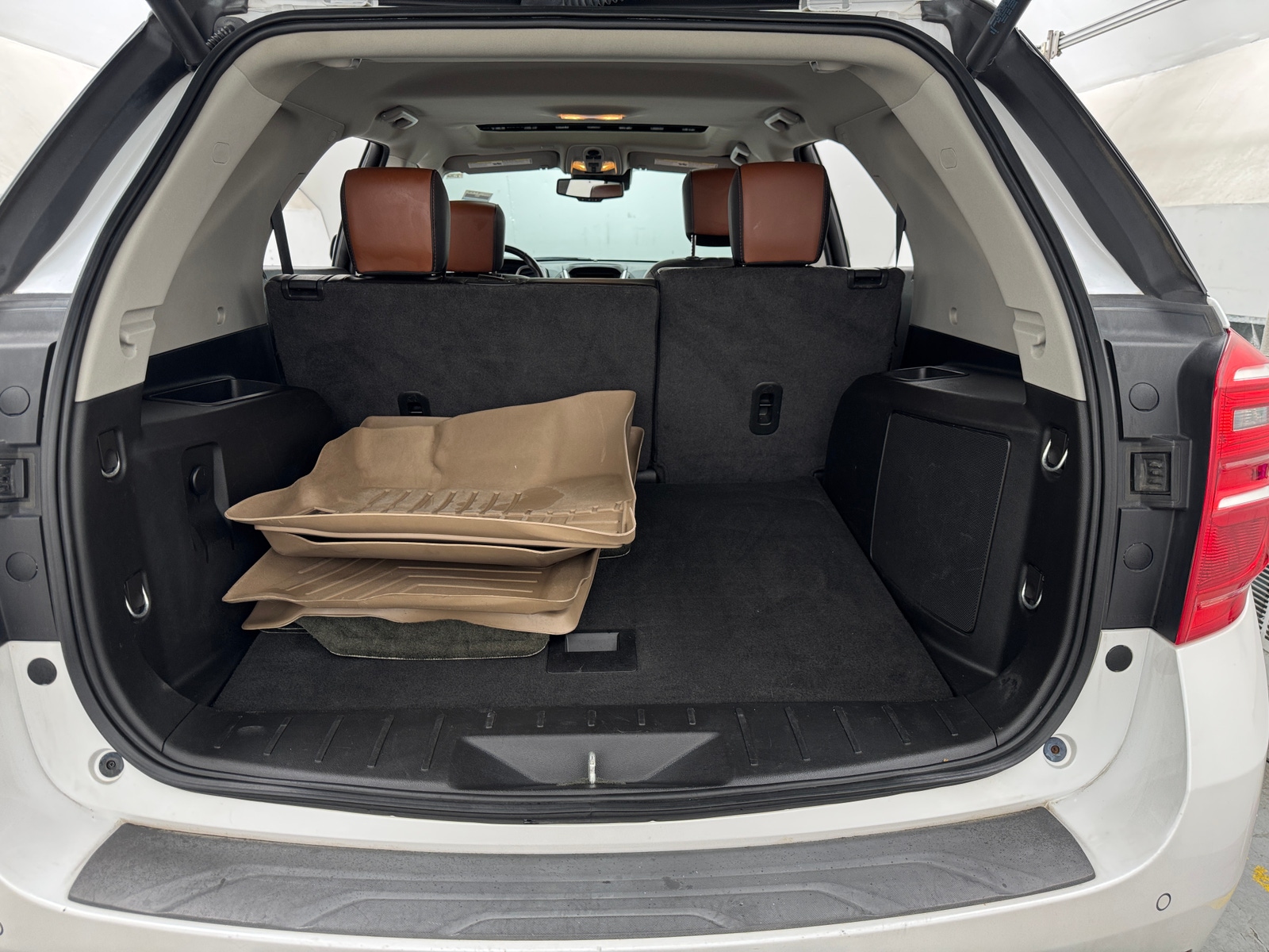 Thumbnail: 2017 Chevrolet Equinox - 6