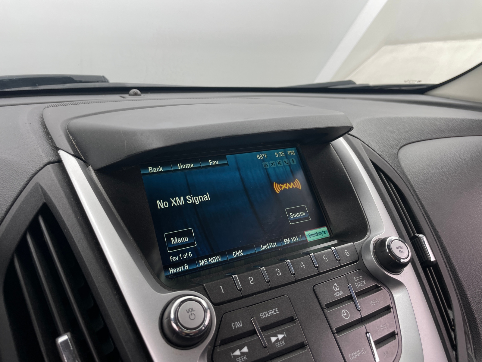 Thumbnail: 2017 Chevrolet Equinox - 4
