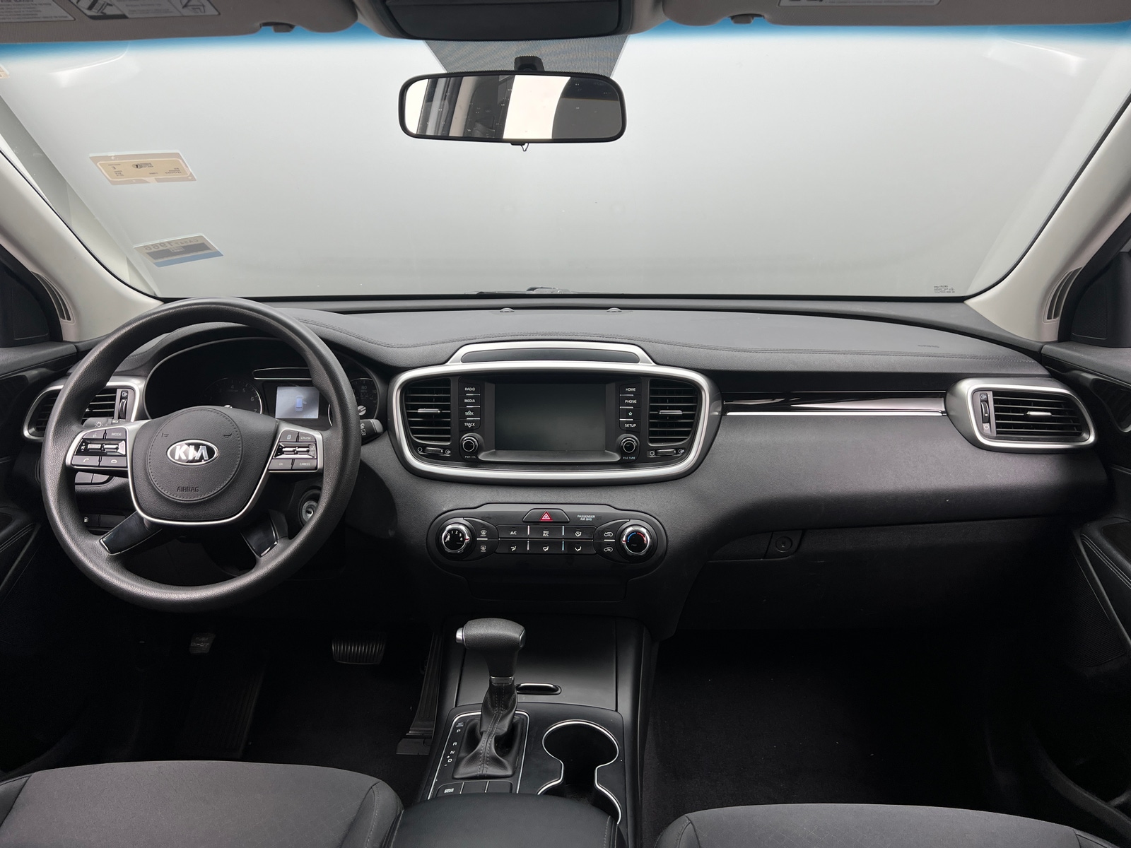Thumbnail: 2019 Kia Sorento - 3