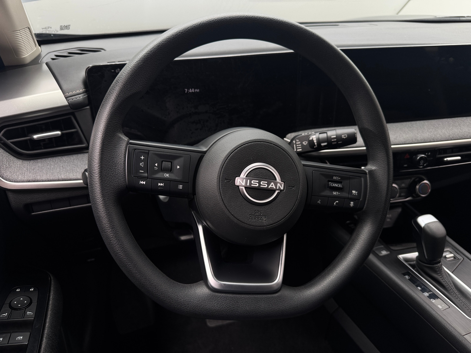 Thumbnail: 2025 Nissan Kicks - 5