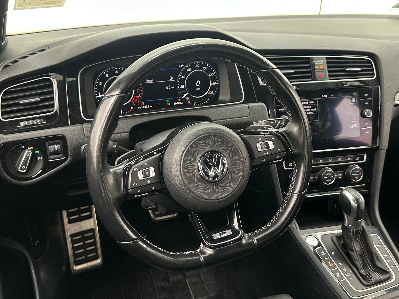 Thumbnail: 2019 Volkswagen Golf - 4