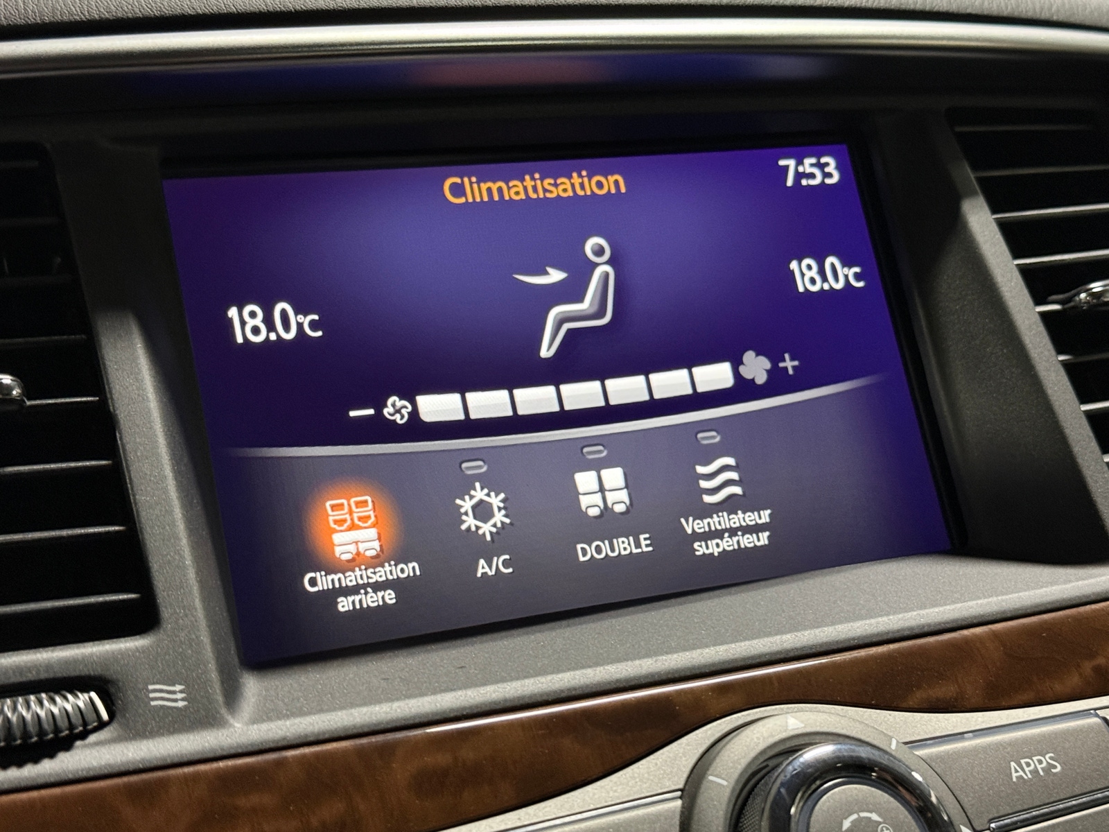 Thumbnail: 2020 Nissan Armada - 3