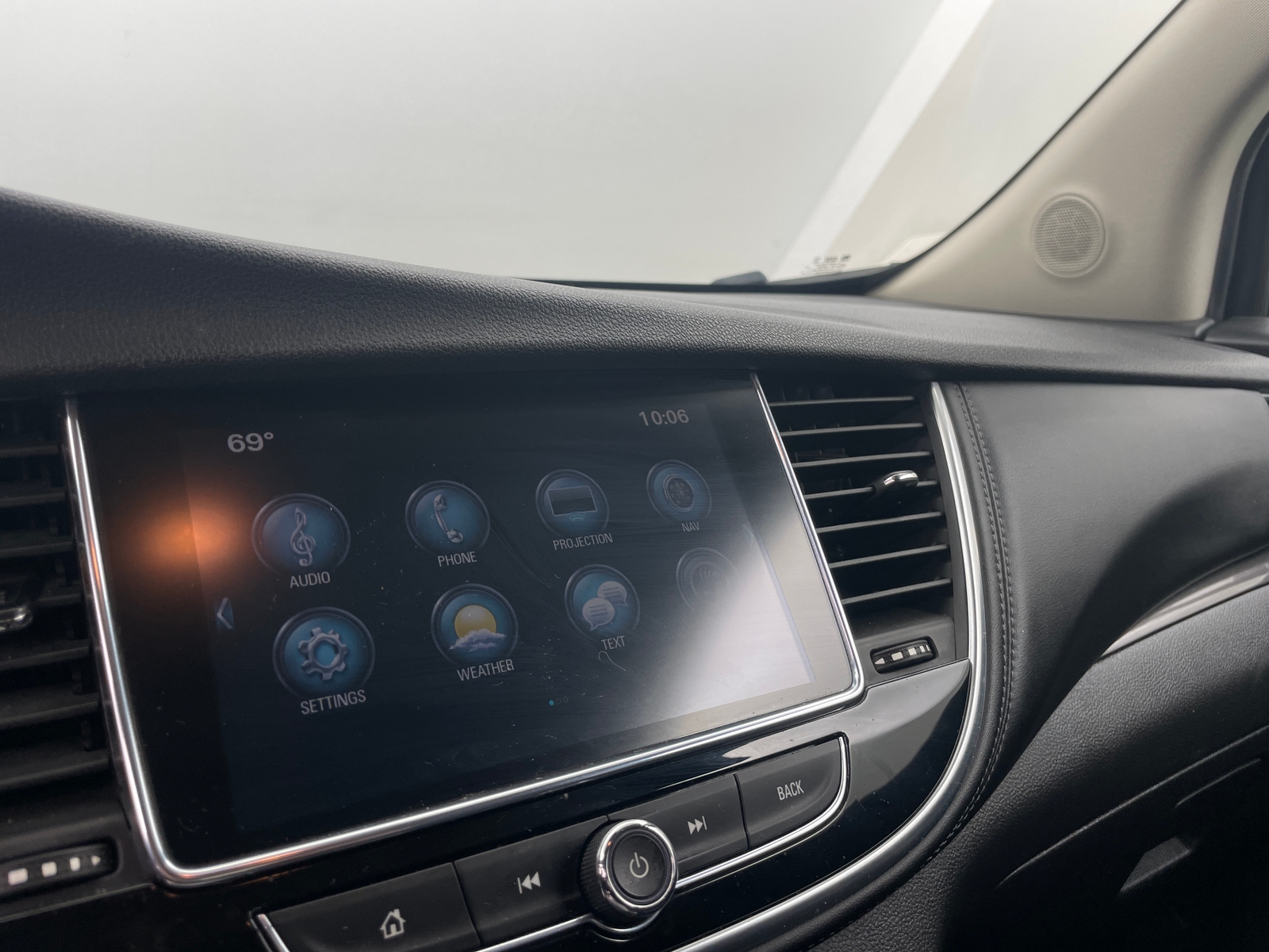 Thumbnail: 2018 Buick Encore - 3