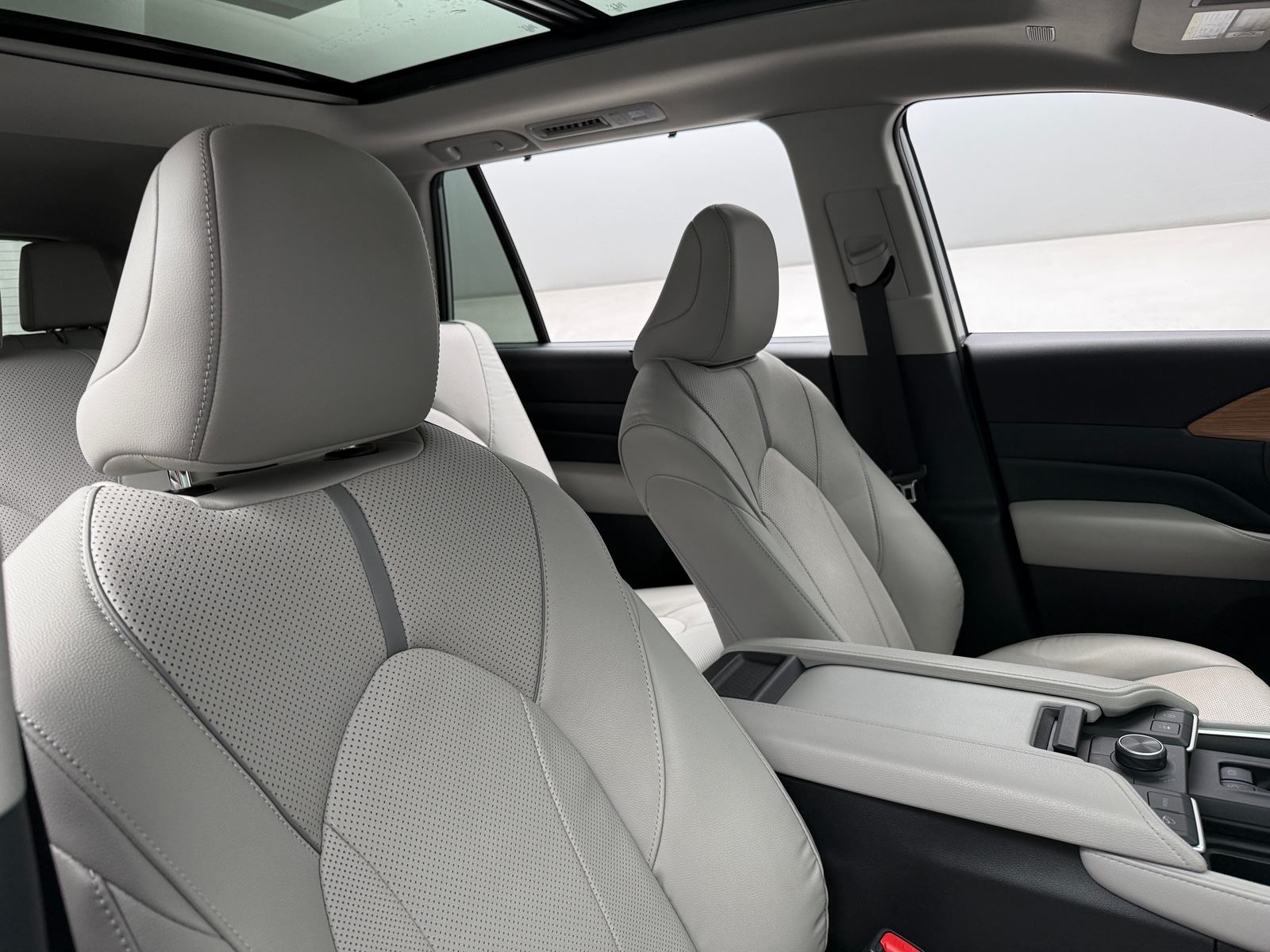 Thumbnail: 2024 Toyota Grand Highlander - 2