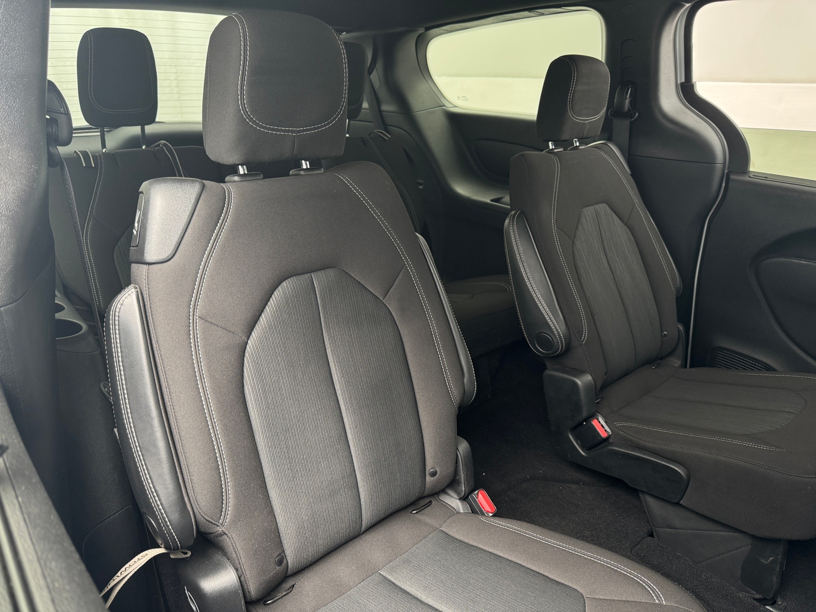 Thumbnail: 2020 Chrysler Pacifica - 6