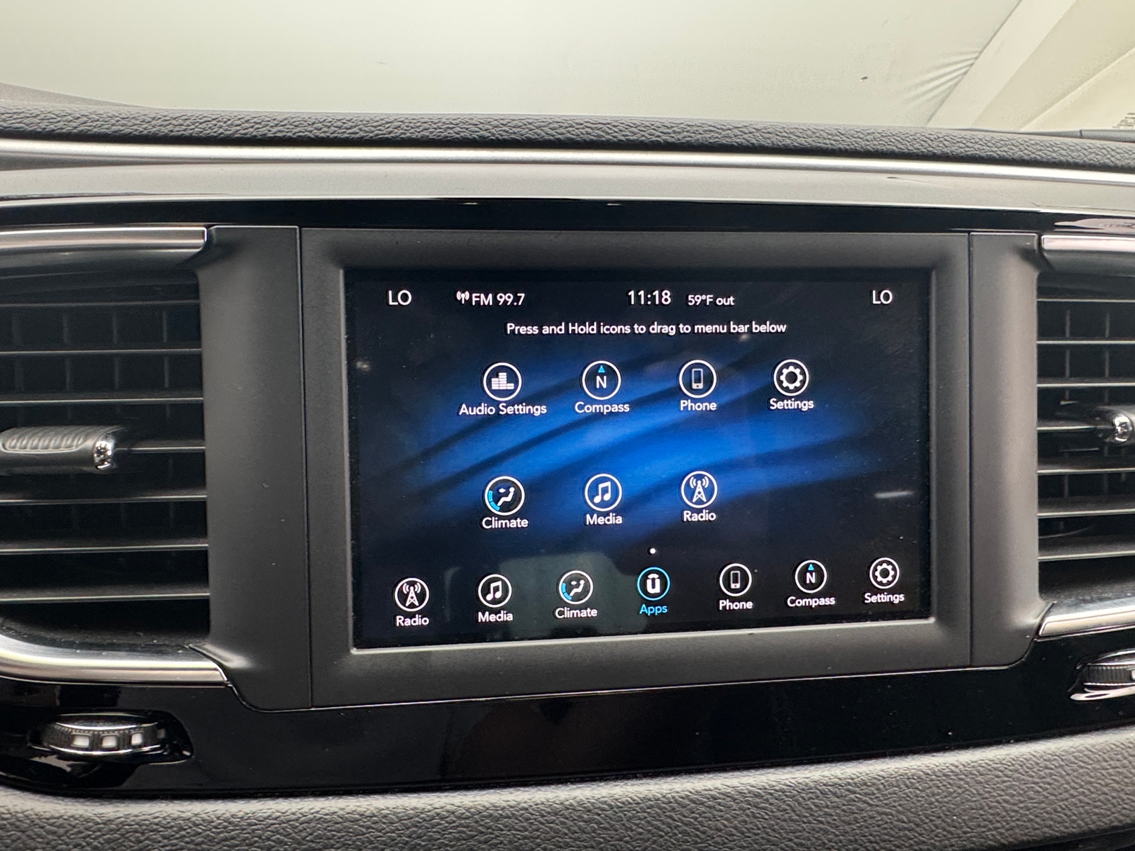 Thumbnail: 2020 Chrysler Pacifica - 4