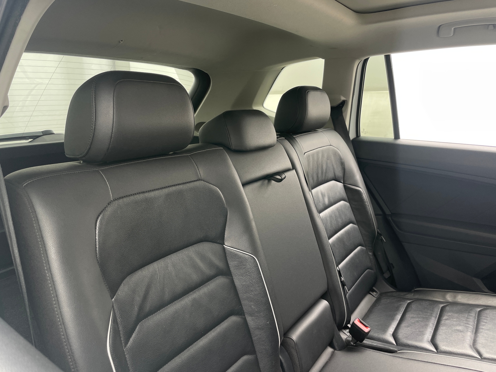 Thumbnail: 2019 Volkswagen Tiguan - 6