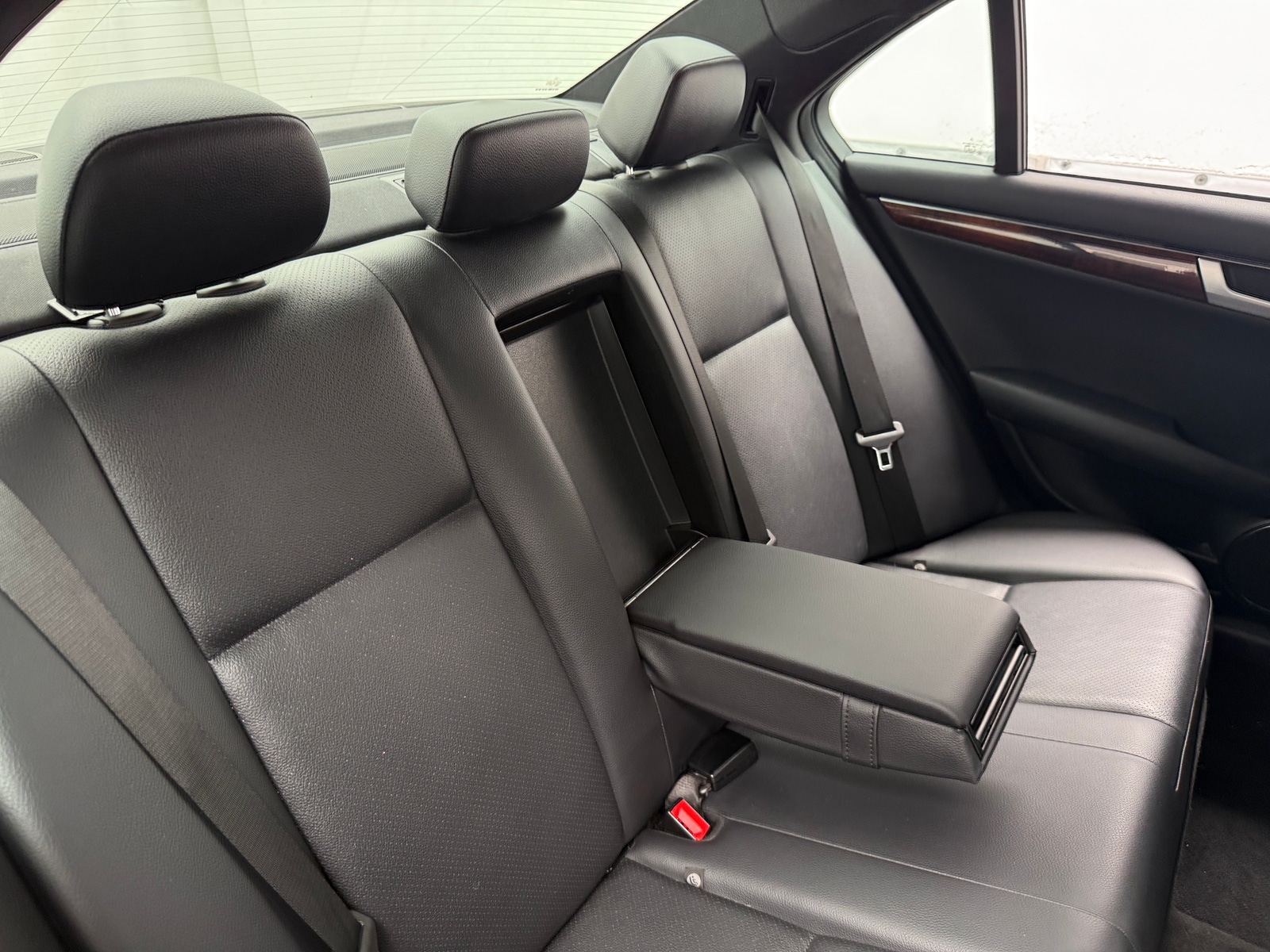 Thumbnail: 2012 Mercedes-Benz C-Class - 5