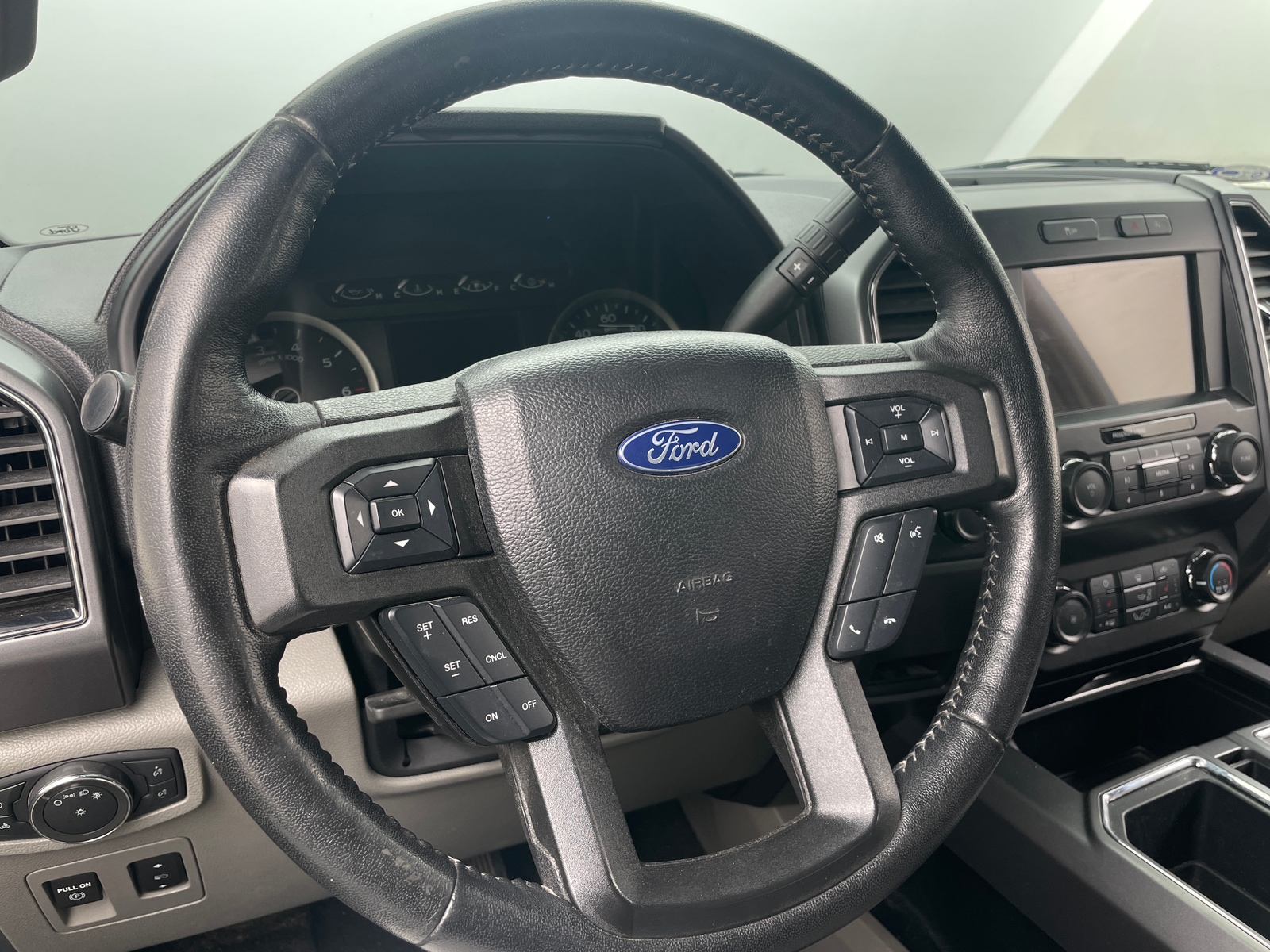 Thumbnail: 2020 Ford Econoline - 5
