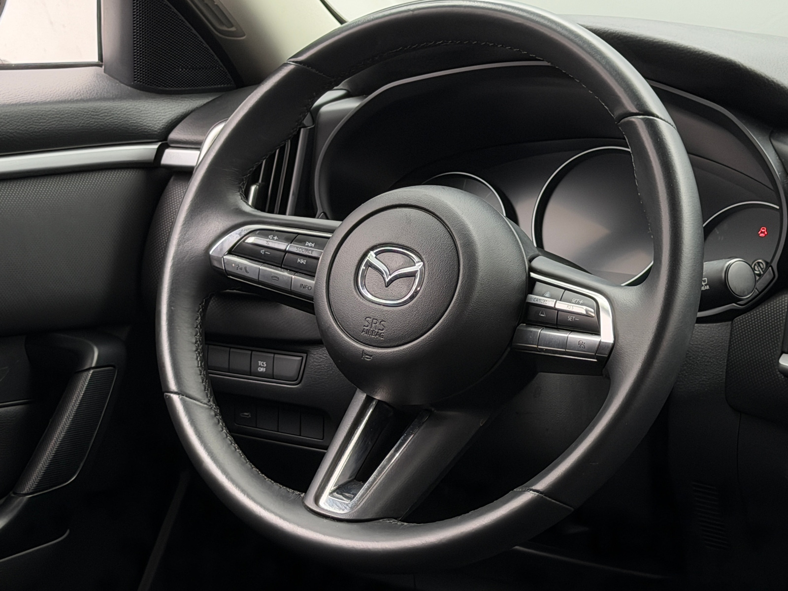 Thumbnail: 2025 Mazda CX-50 - 4