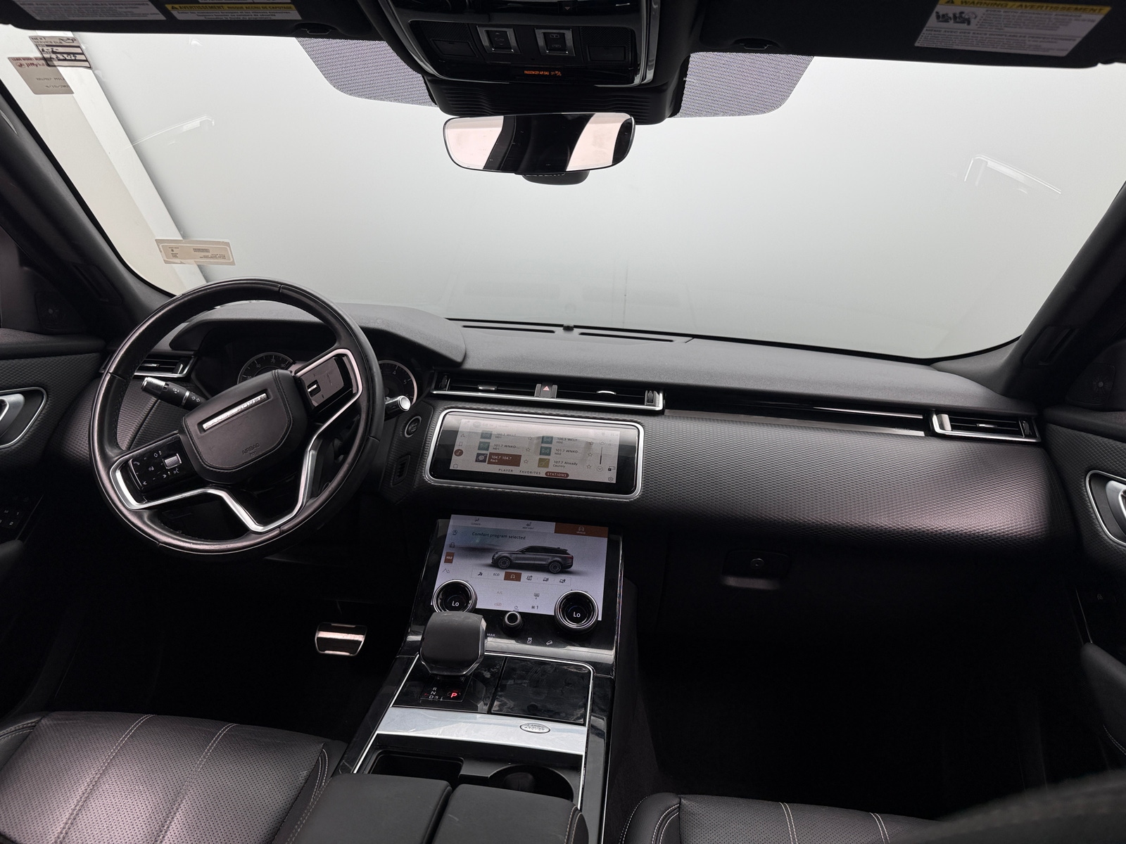 Thumbnail: 2022 Land Rover Range Rover Velar - 3
