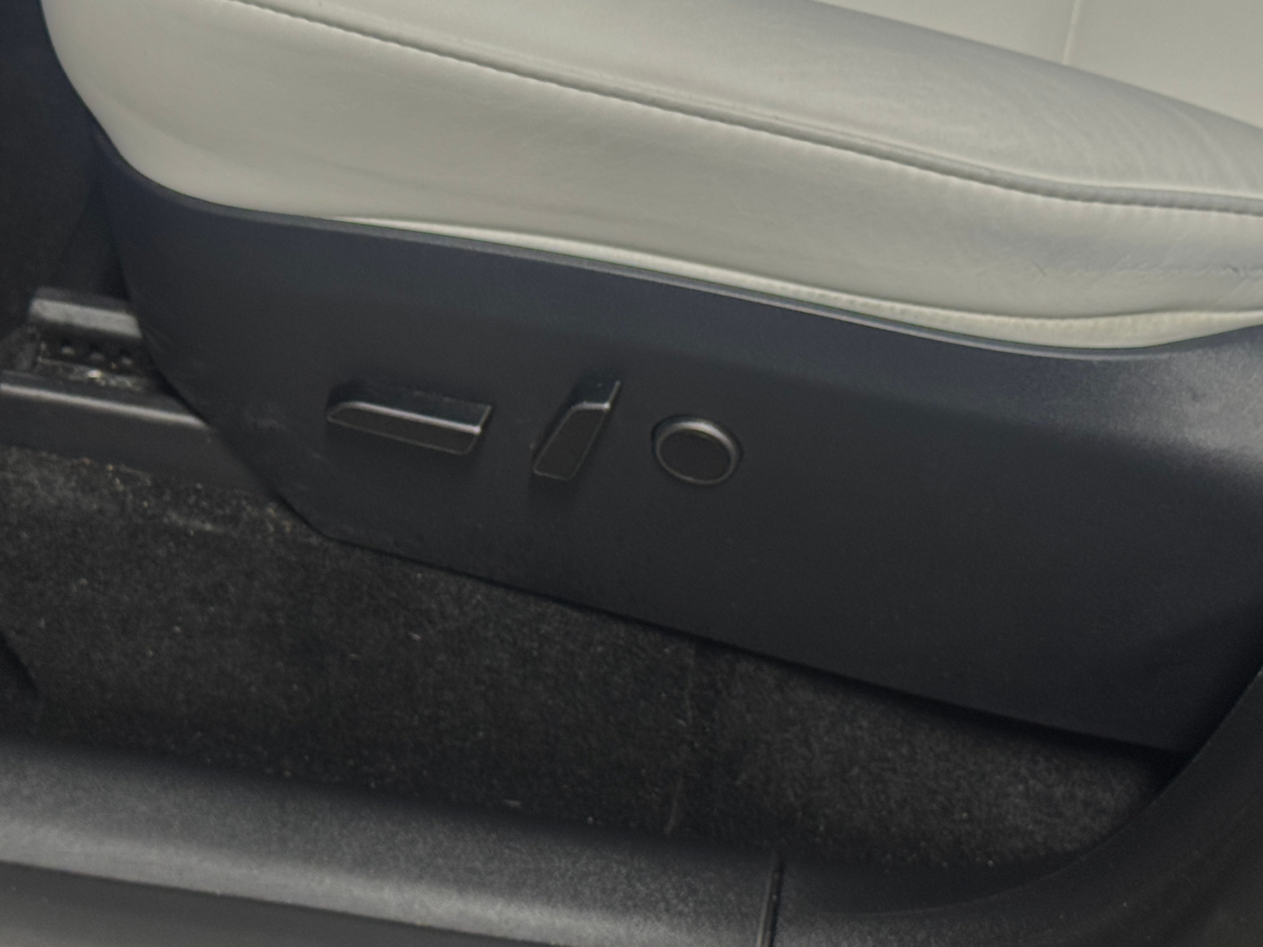 2023 Tesla Model Y Performance - Photo 13