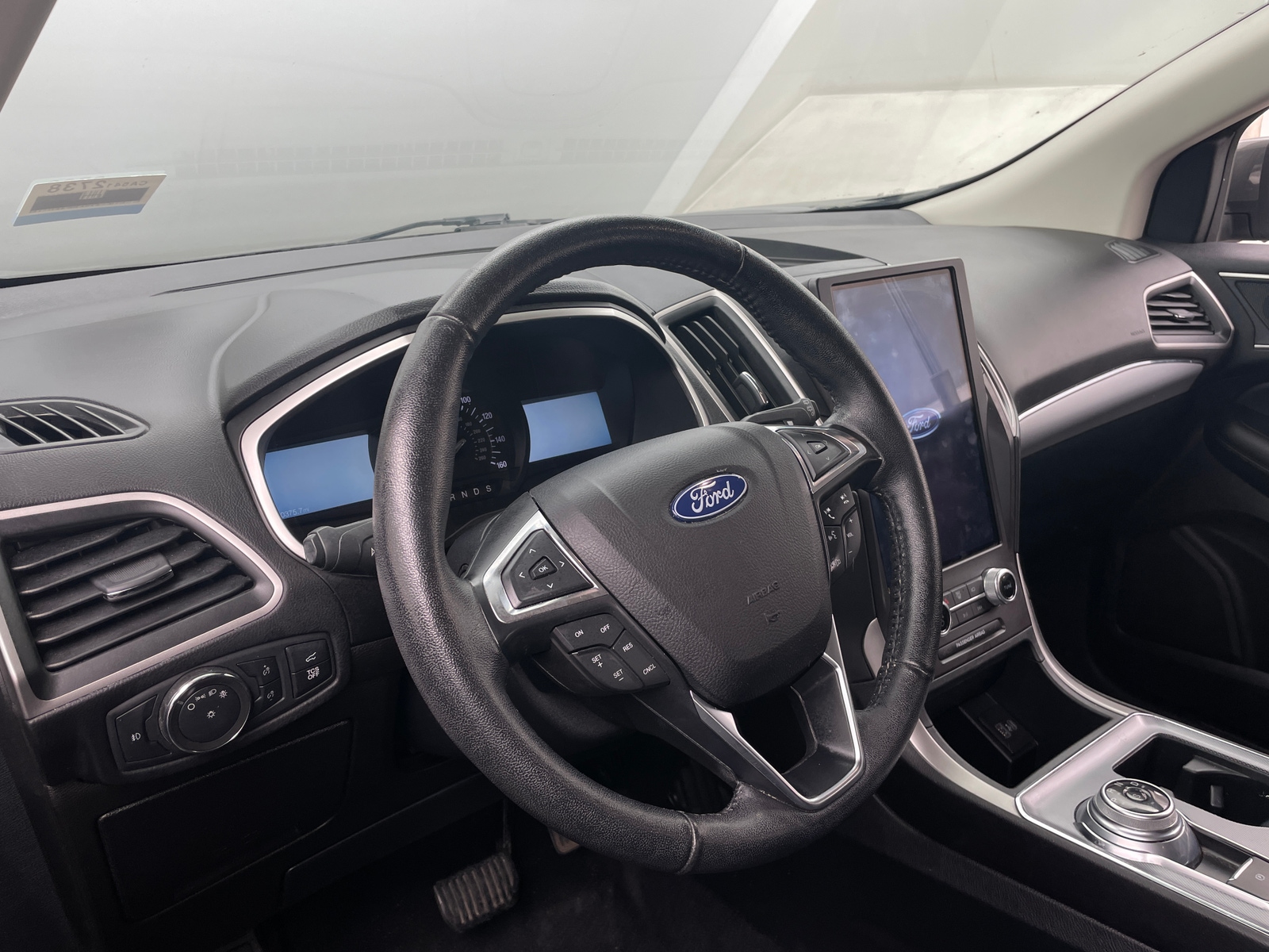 Thumbnail: 2021 Ford Edge - 4