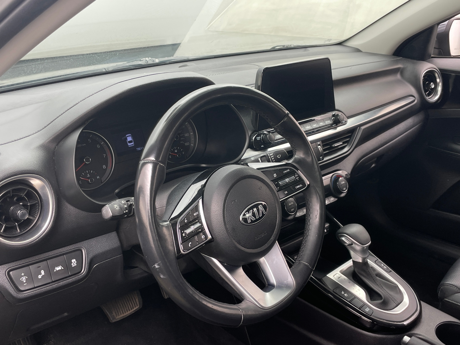 Thumbnail: 2021 Kia Forte - 4