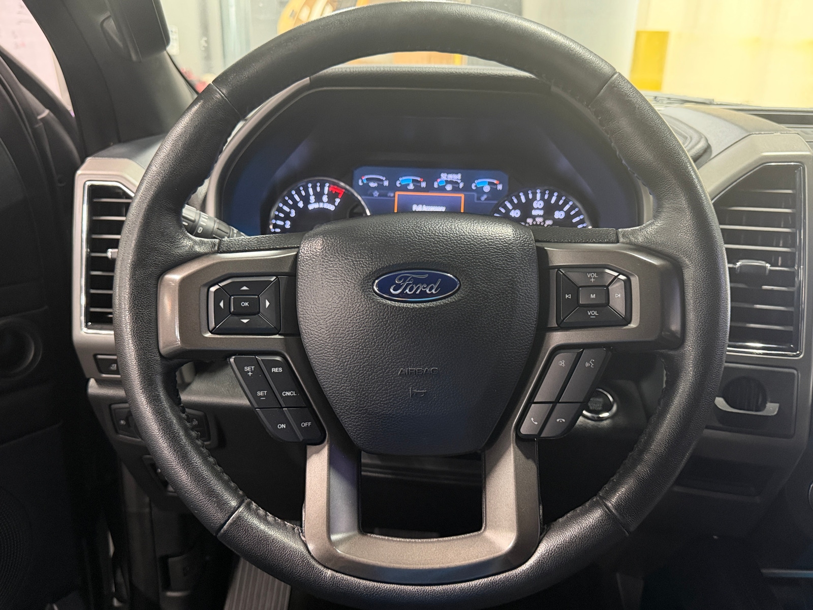 Thumbnail: 2020 Ford Expedition - 5