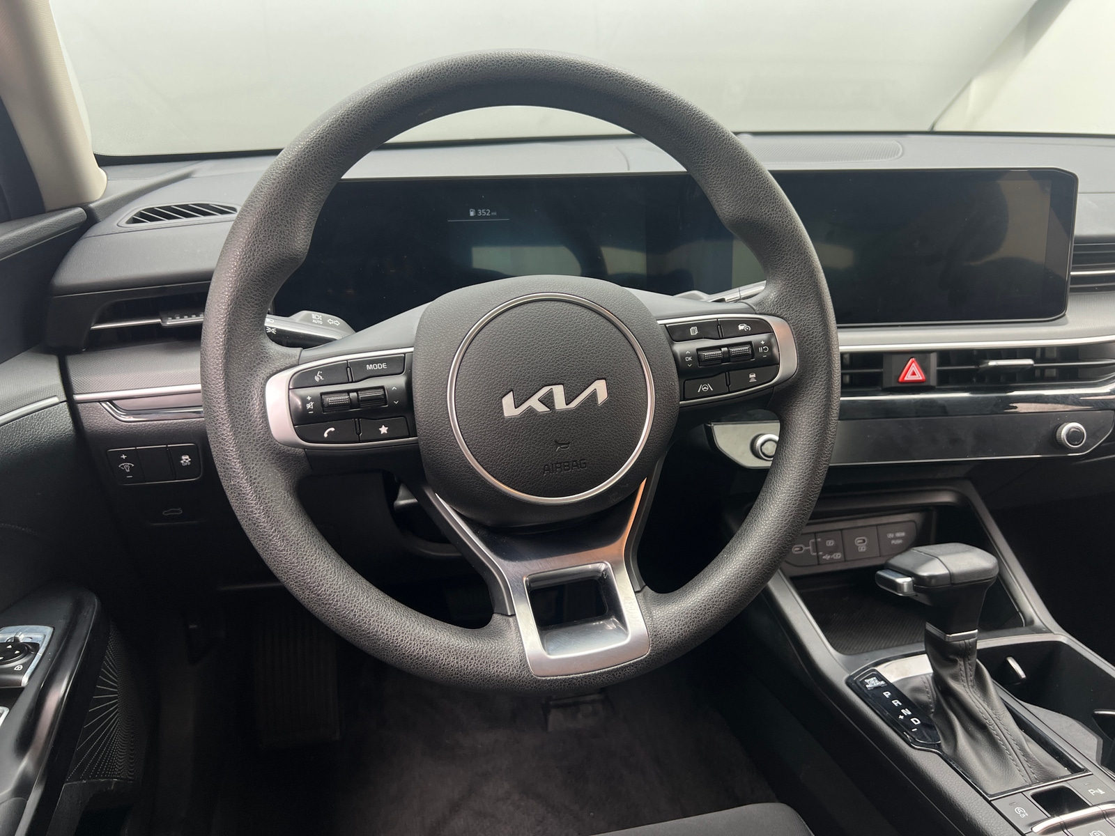 Thumbnail: 2025 Kia K5 - 5