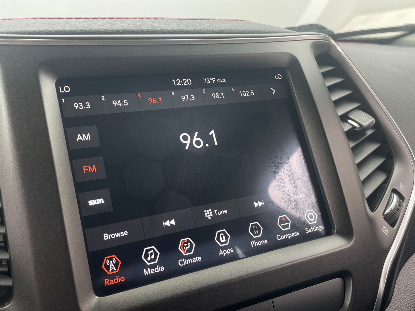 Thumbnail: 2019 Jeep Cherokee - 4