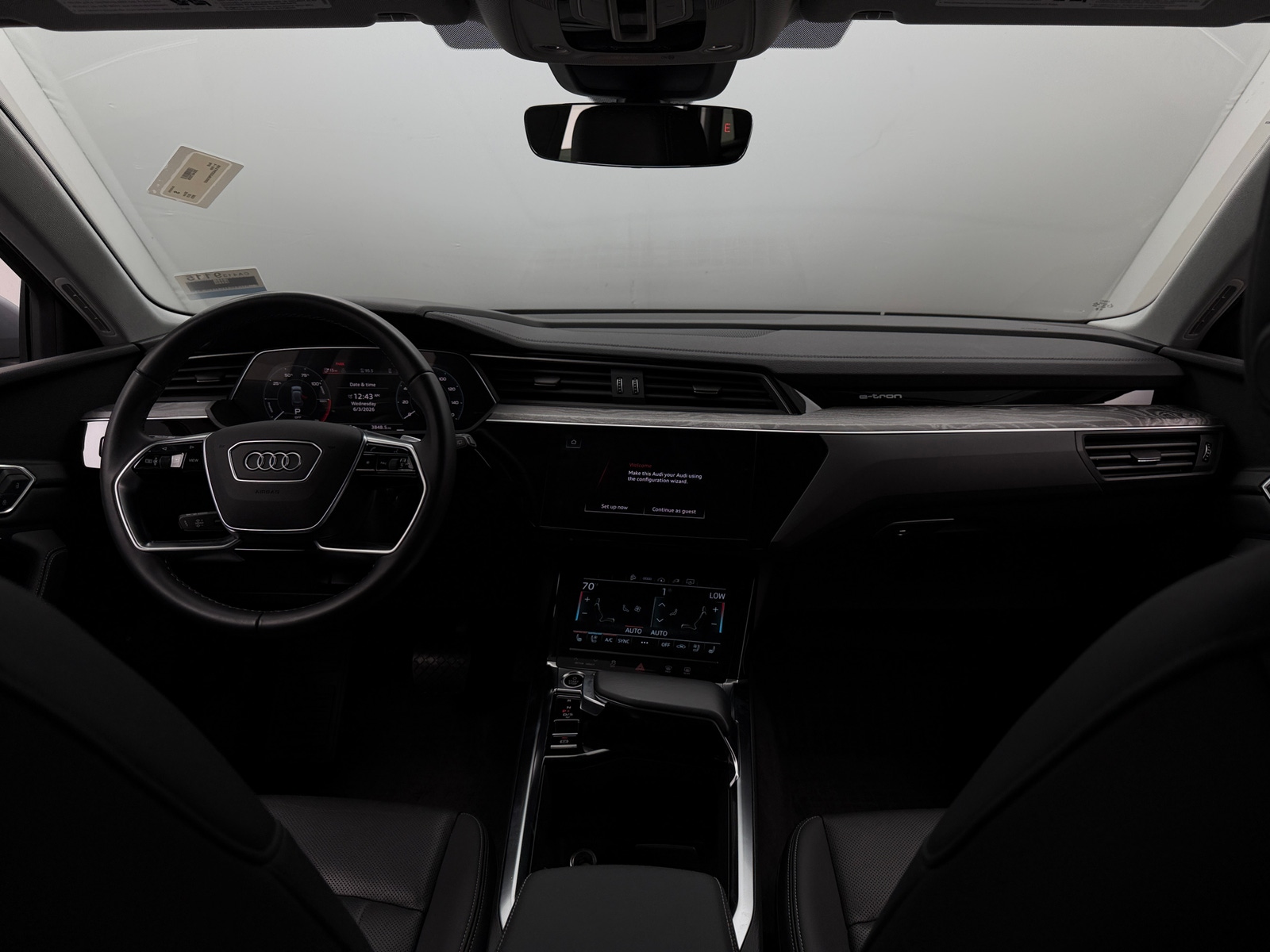 Thumbnail: 2023 Audi e-tron - 2