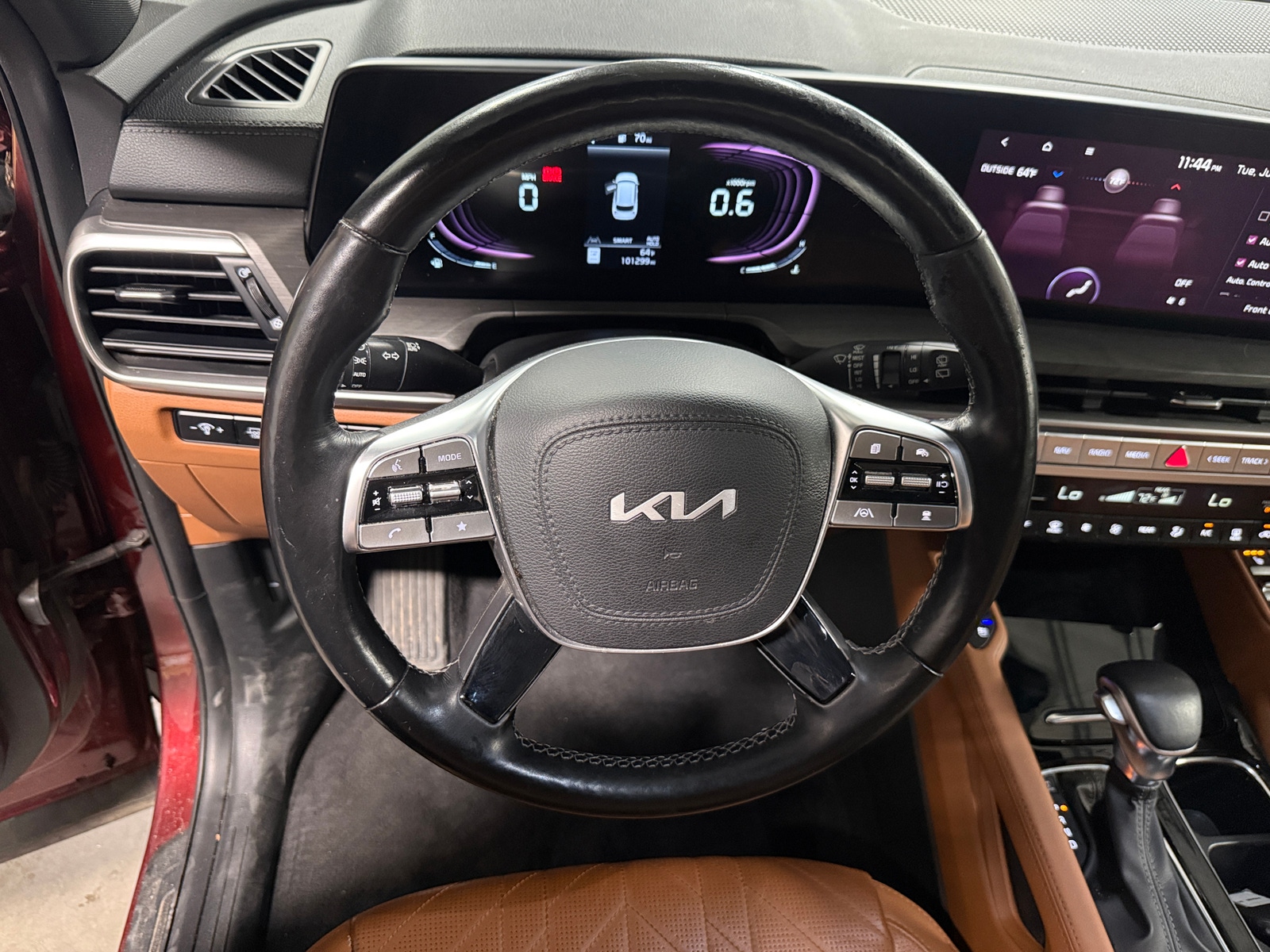 Thumbnail: 2023 Kia Telluride - 4