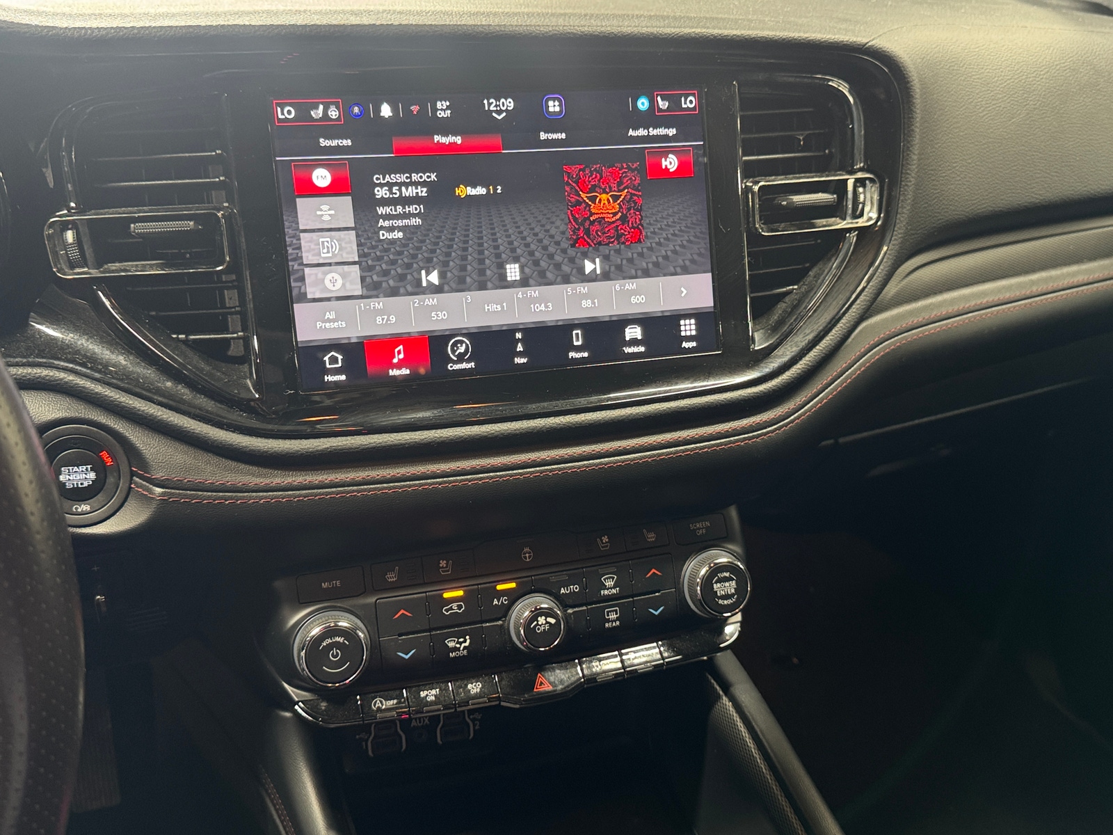Thumbnail: 2023 Dodge Durango - 3