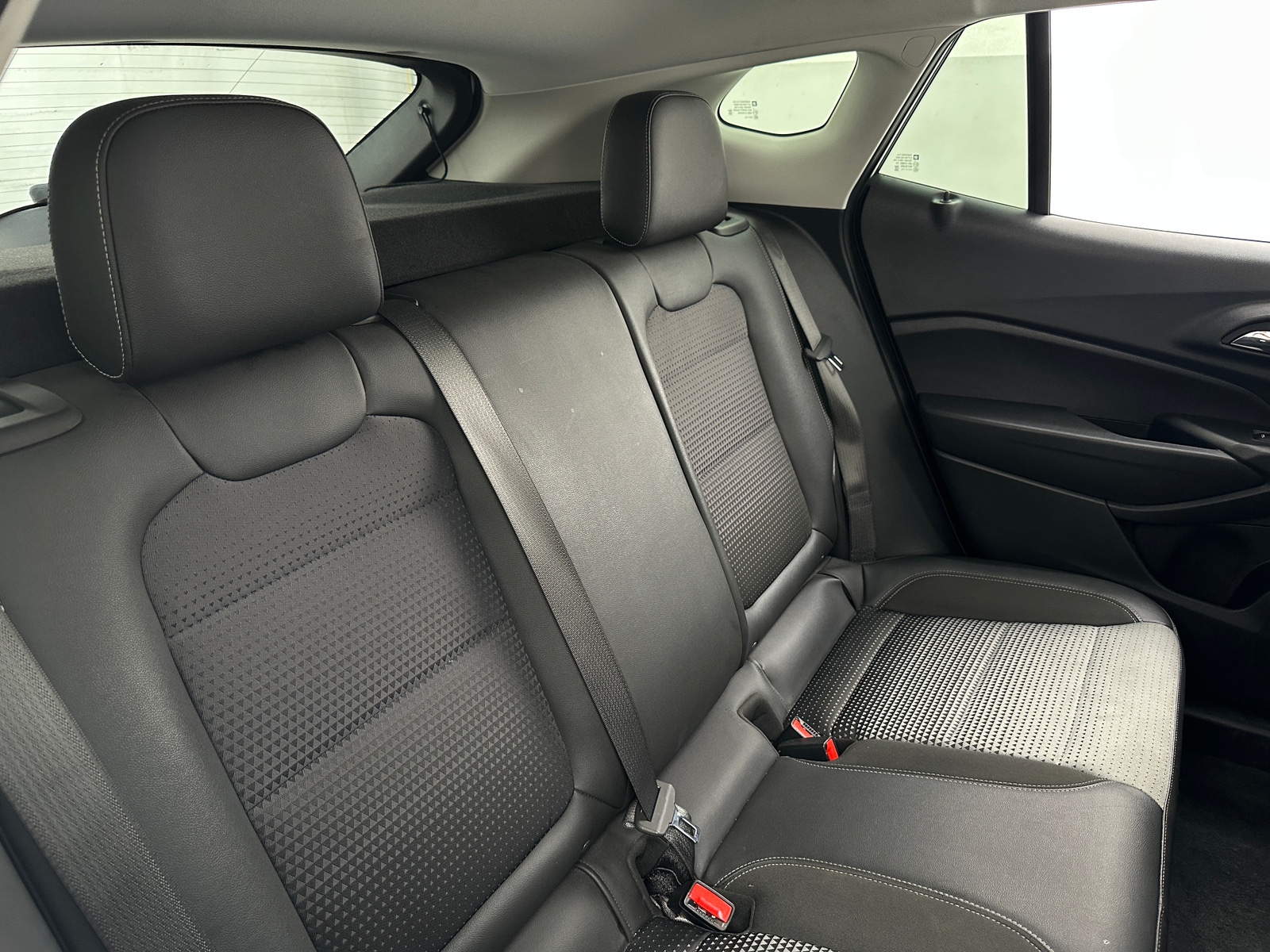 Thumbnail: 2025 Chevrolet Trax - 6