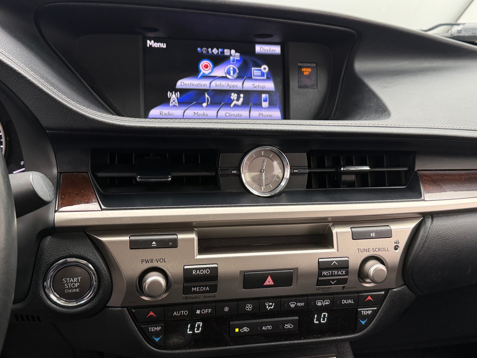 Thumbnail: 2014 Lexus ES - 3