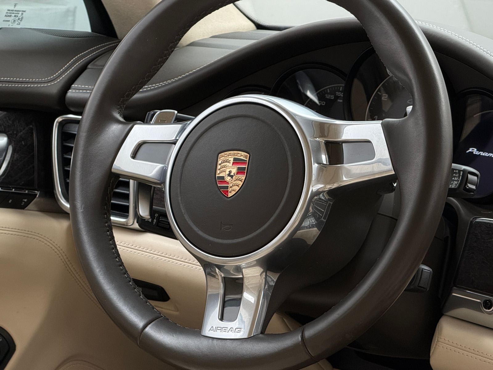 Thumbnail: 2013 Porsche Panamera - 4