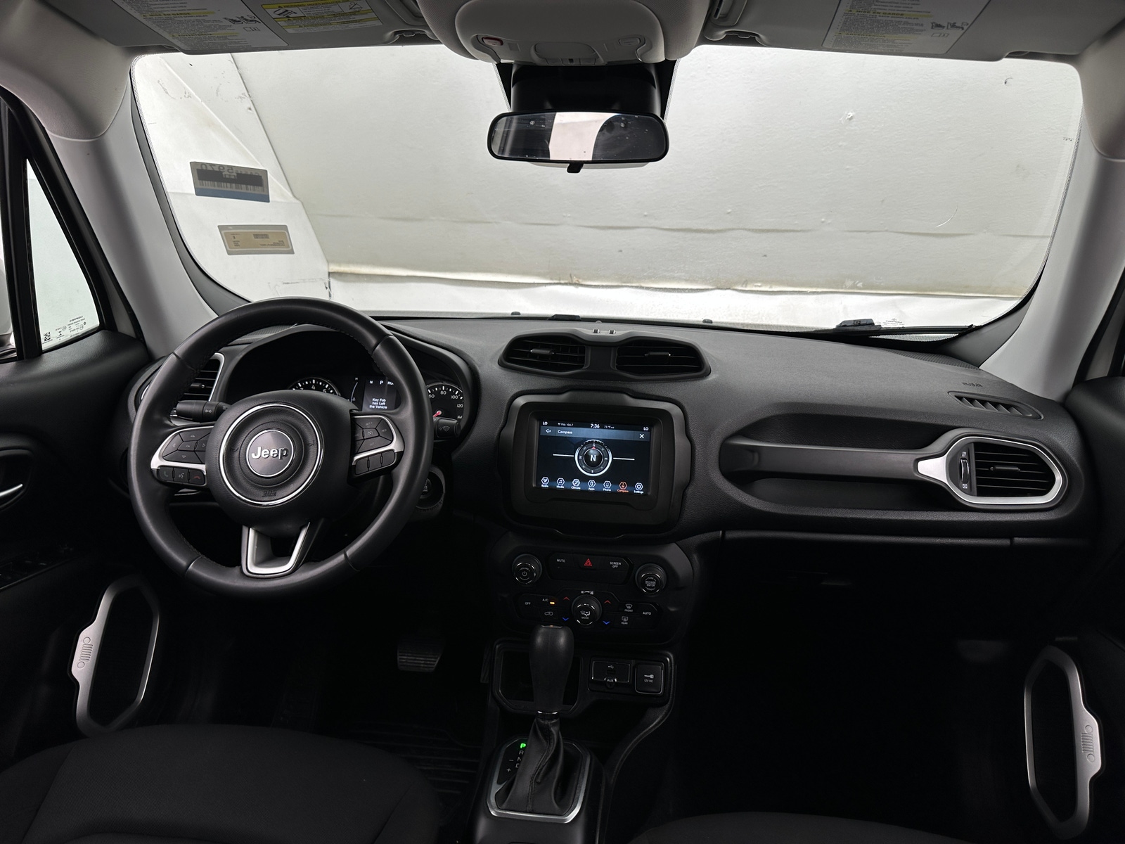Thumbnail: 2020 Jeep Renegade - 3