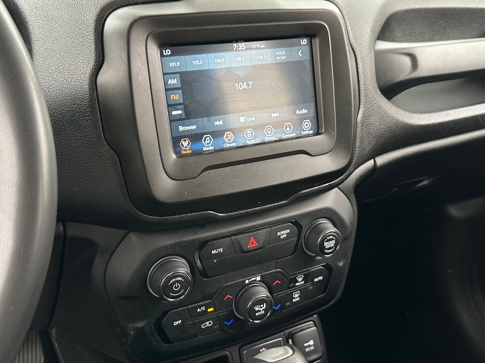 Thumbnail: 2020 Jeep Renegade - 4