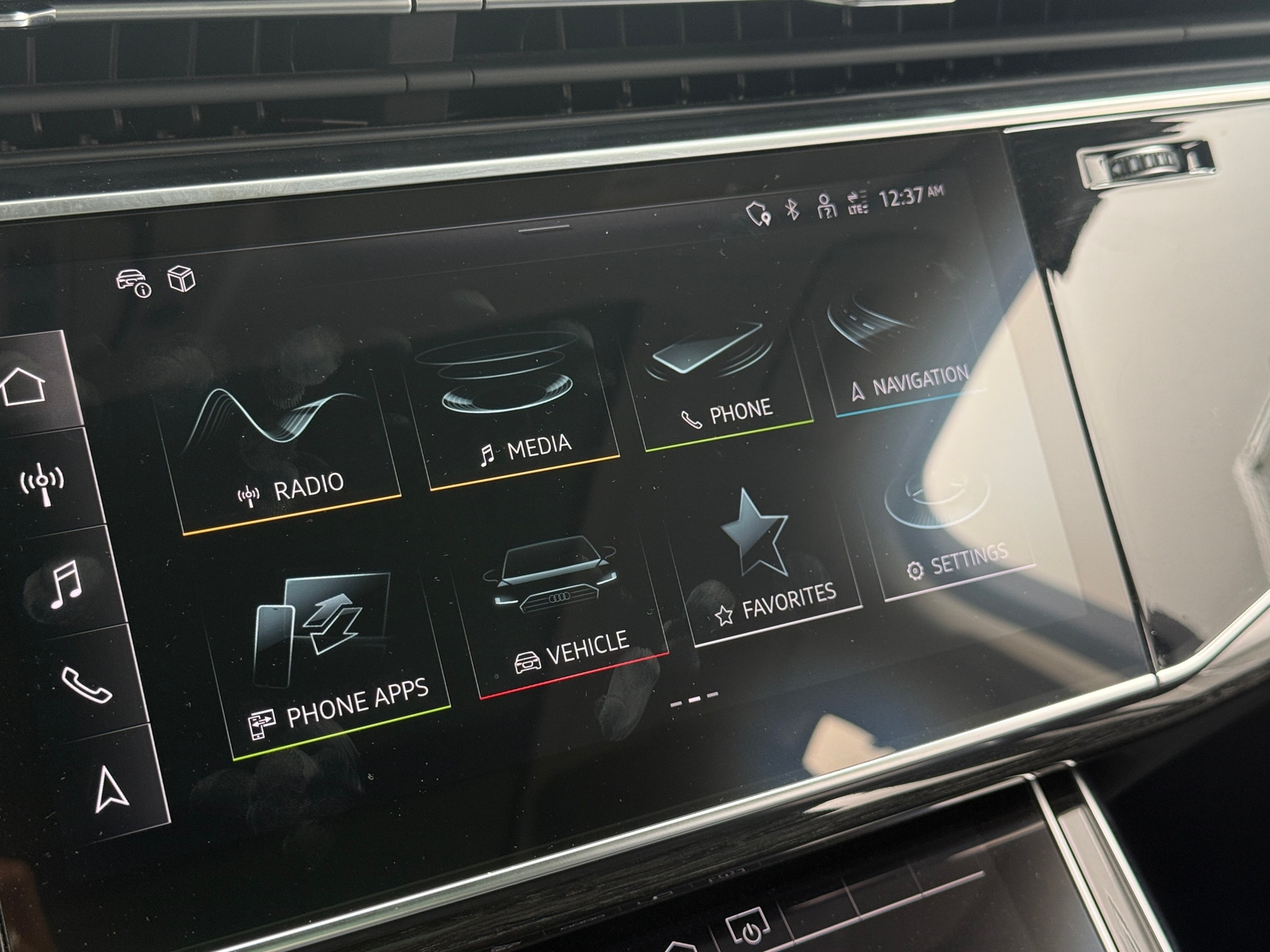Thumbnail: 2023 Audi Q7 - 3