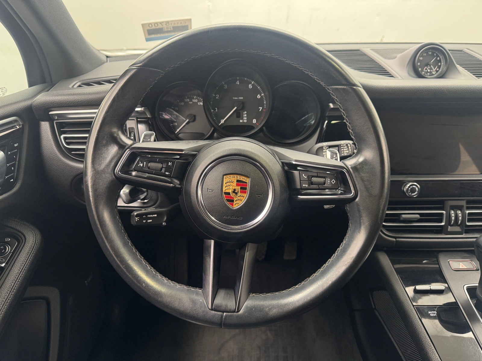 Thumbnail: 2022 Porsche Macan - 4