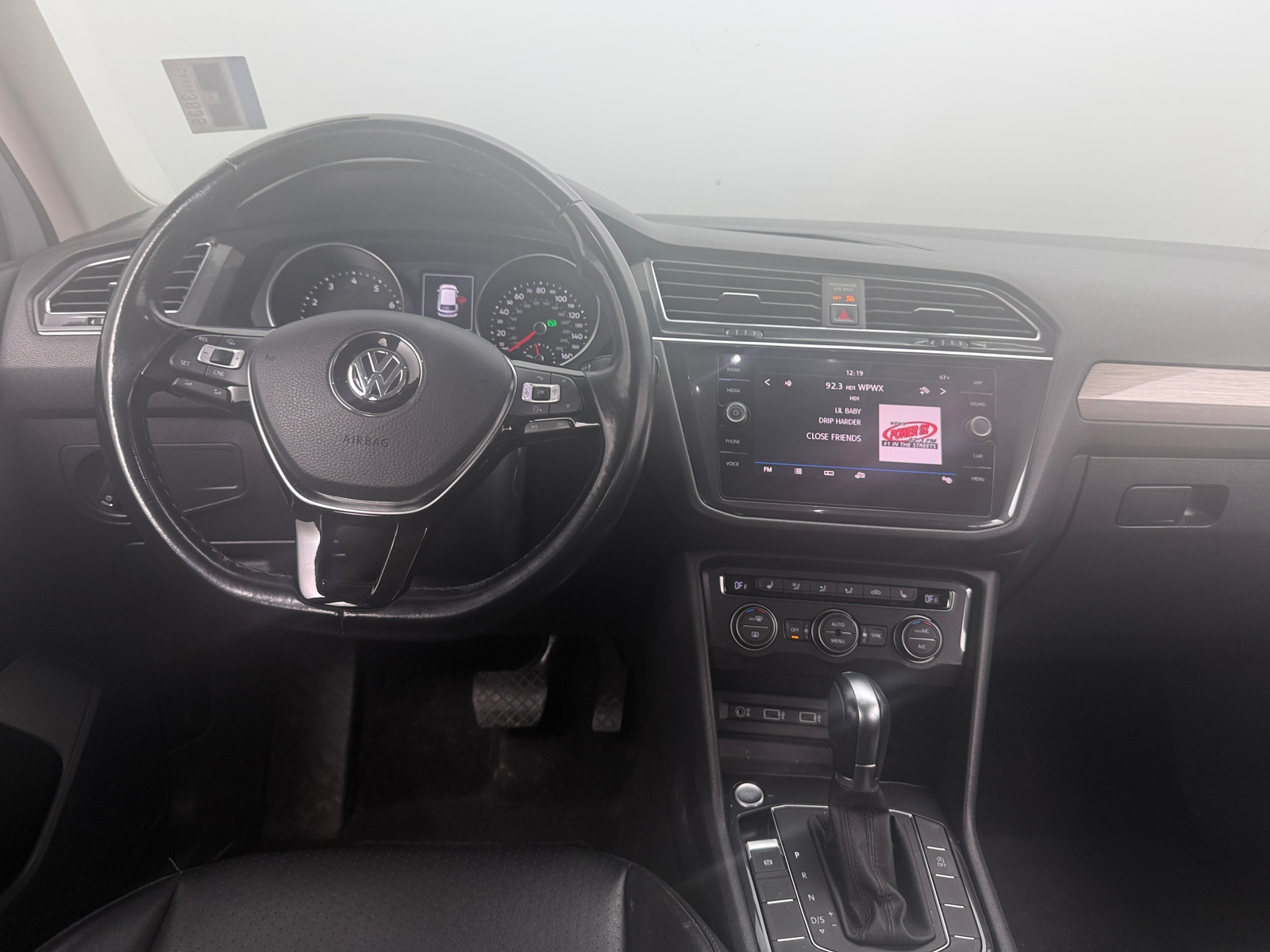 Thumbnail: 2018 Volkswagen Tiguan - 5