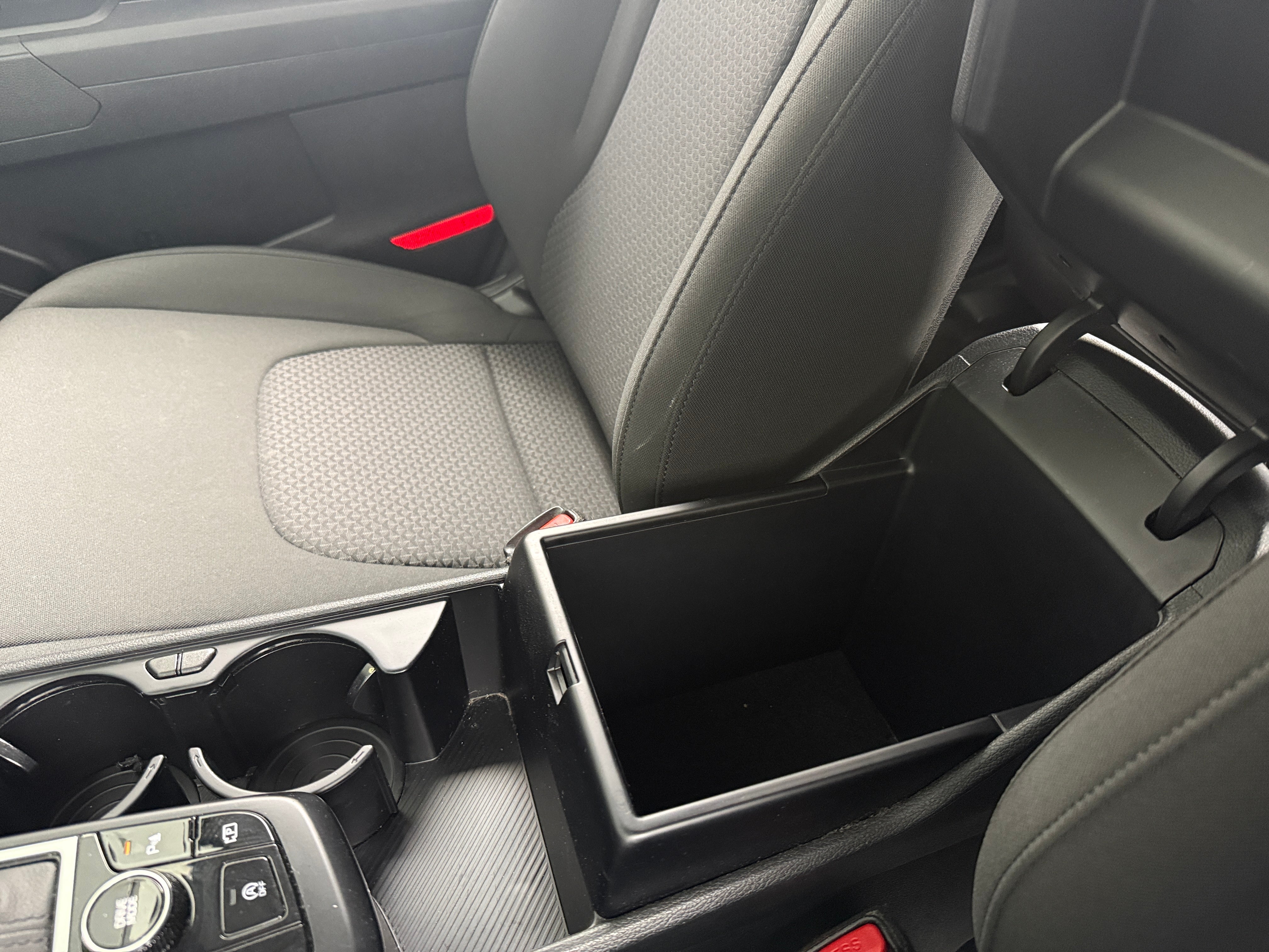 2025 Kia Sportage LX - Photo 14