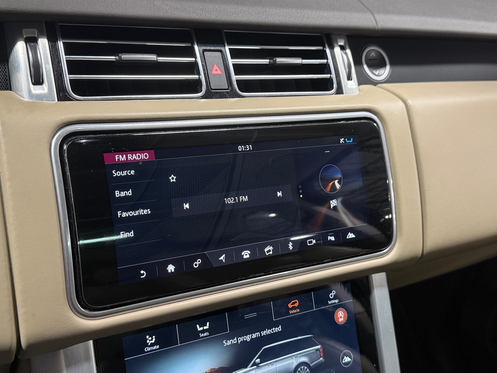 Thumbnail: 2022 Land Rover Range Rover - 3