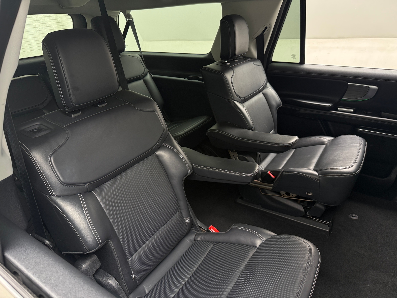 Thumbnail: 2025 Ford Expedition MAX - 5