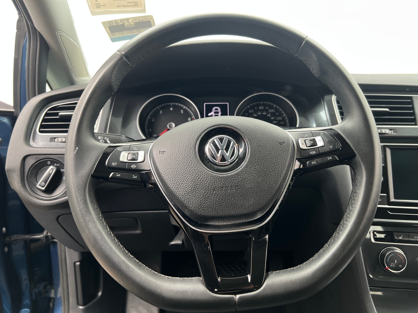 Thumbnail: 2020 Volkswagen Golf - 4
