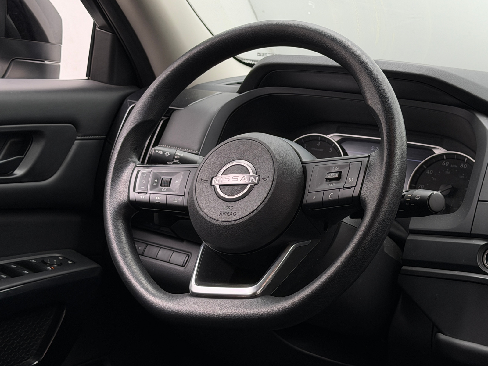 Thumbnail: 2023 Nissan Pathfinder - 5