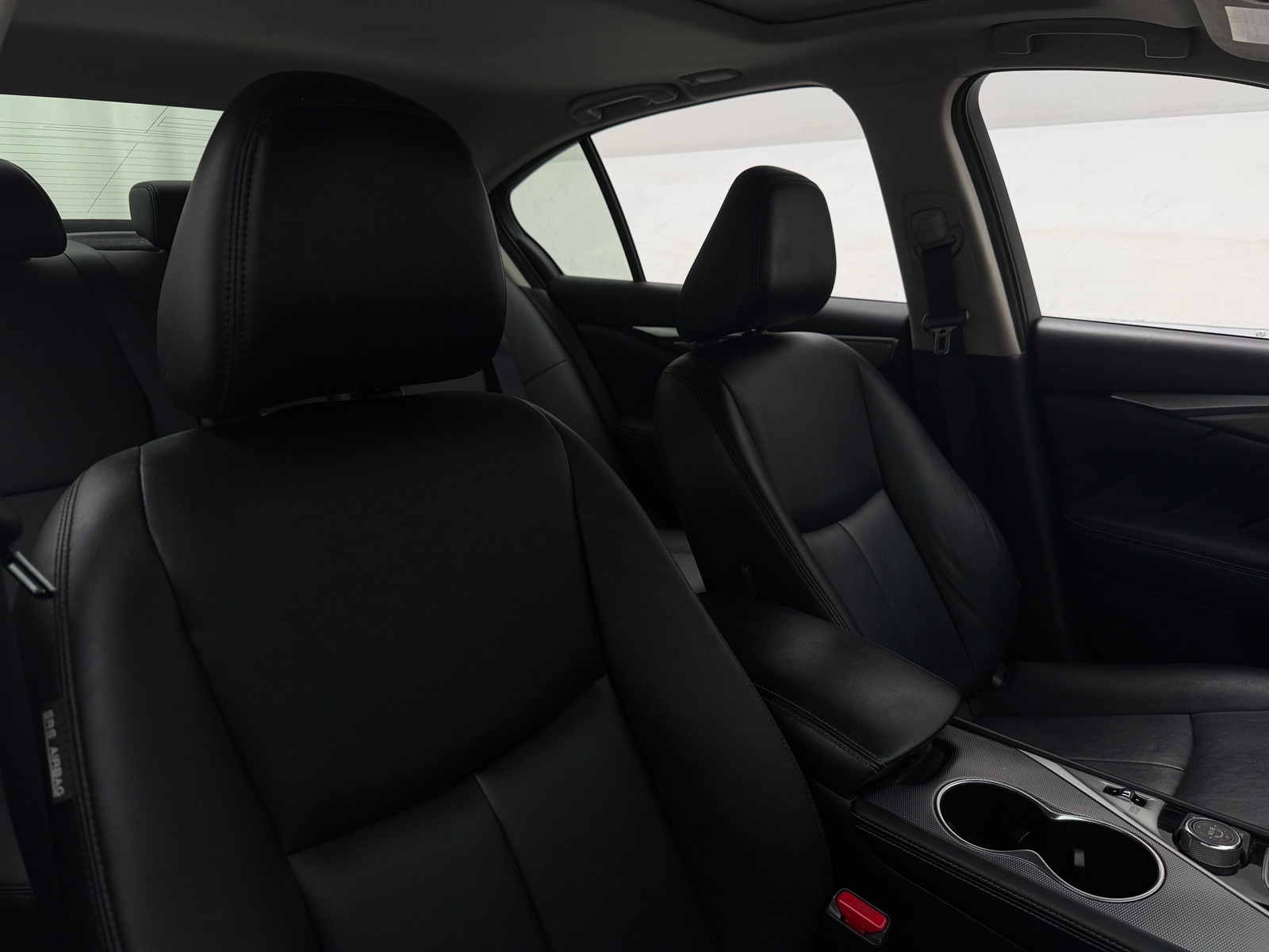 Thumbnail: 2015 INFINITI Q50 - 2