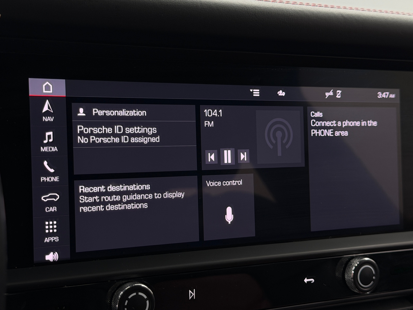 Thumbnail: 2023 Porsche Macan - 3