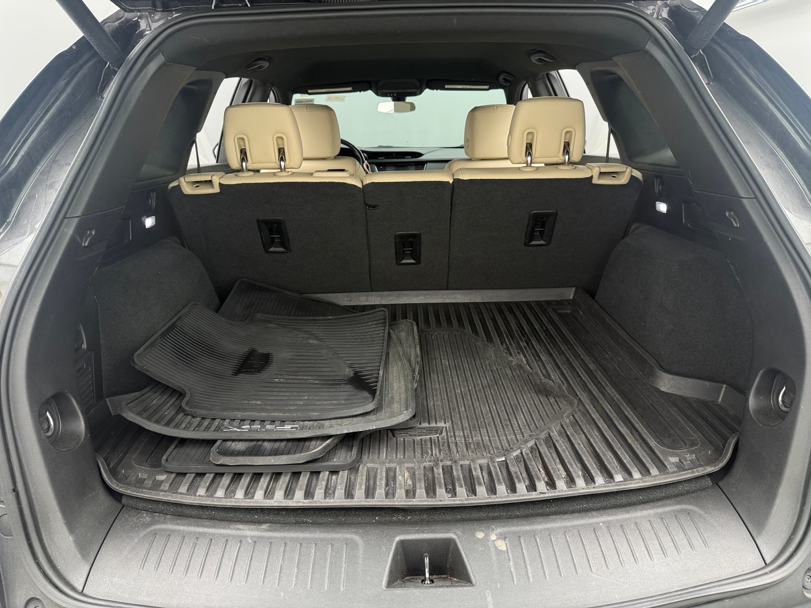 Thumbnail: 2018 Cadillac XT5 - 6