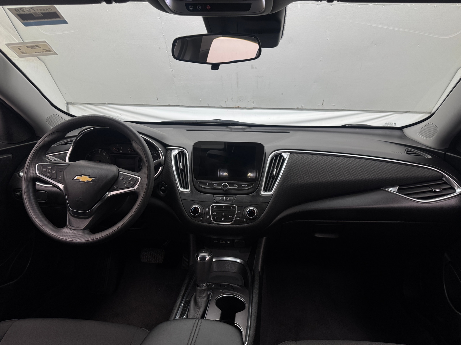 Thumbnail: 2020 Chevrolet Malibu - 3