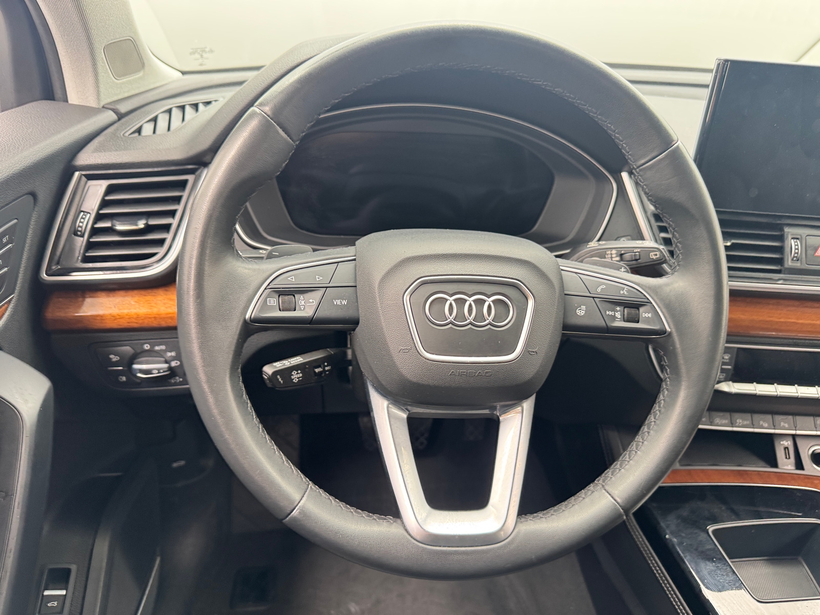 Thumbnail: 2022 Audi Q5 - 4