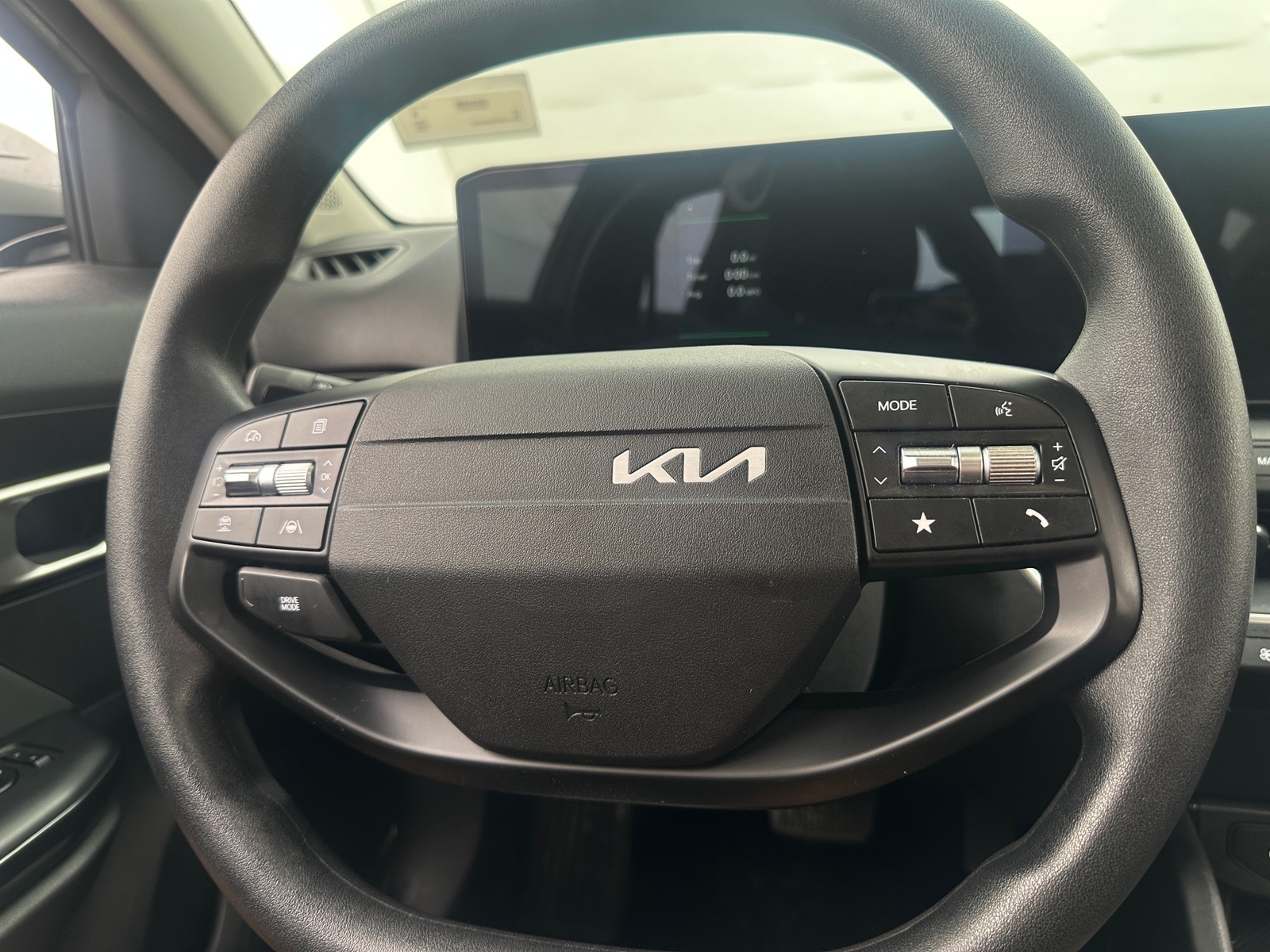 Thumbnail: 2025 Kia K4 - 5